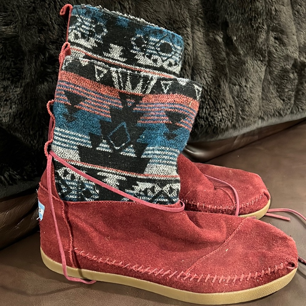 Warm Toms boots.